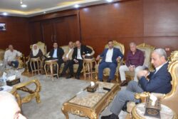 محافظ الغربية يتابع مع نواب مجلسى الشيوخ والنواب مشكلات المواطنيين