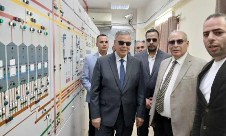 محافظ الإسكندرية يتفقد صومعة كينج مريوط لمتابعة توريد الأقماح المحلية