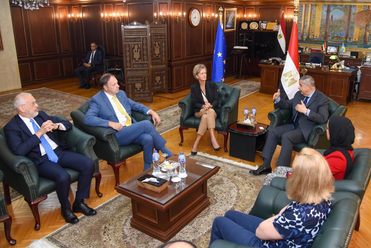 محافظ الإسكندرية يستقبل سفيرة الاتحاد الأوروبي لبحث سبل التعاون المشترك