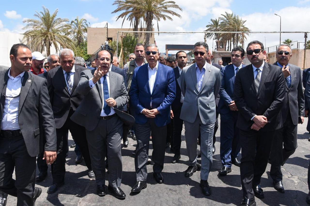 وزير التموين ومحافظ الإسكندرية يتفقدون أعمال التطوير لمحطة الزيوت بمنطقة المكس