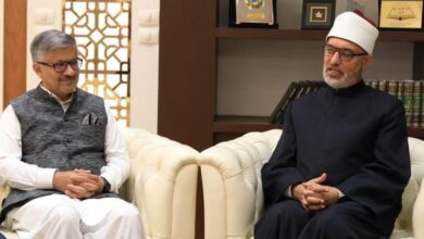 شيخ الأزهر يبحث مع سفير باكستان بالقاهرة سبل تعزيز التعاون العلمي والدعوي