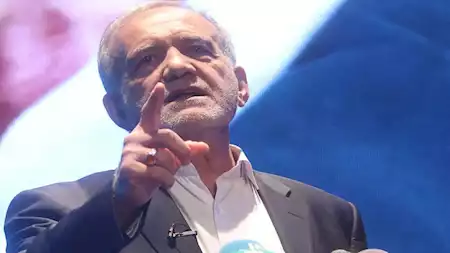 الرئيس الإيراني: لن نتهاون في الدفاع عن سيادتنا وواشنطن ستنال الرد المناسب