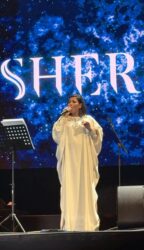 شيرين تتألق في موازين وتحتفل بعودتها وألبومها الجديد
