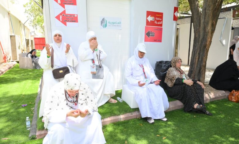 الجمعيات الأهلية يتهيأون للتوجه إلى مزدلفة مع غروب الشمس