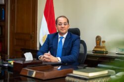 وزير المالية صرف المرتبات للعاملين بالدولة يوم ١٨ يونيه