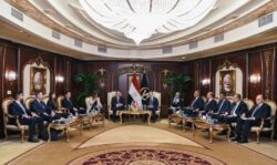 وزير الداخلية يبحث التعاون المشترك مع نائب رئيس الوزراء وزير الداخلية الصربي