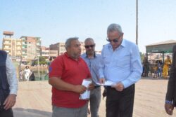 محافظ الغربية يجوب شوارع المحلة الكبرى في جولة ميدانية مفاجئة