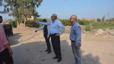 محافظ الغربية يجوب شوارع المحلة الكبرى في جولة ميدانية مفاجئة 