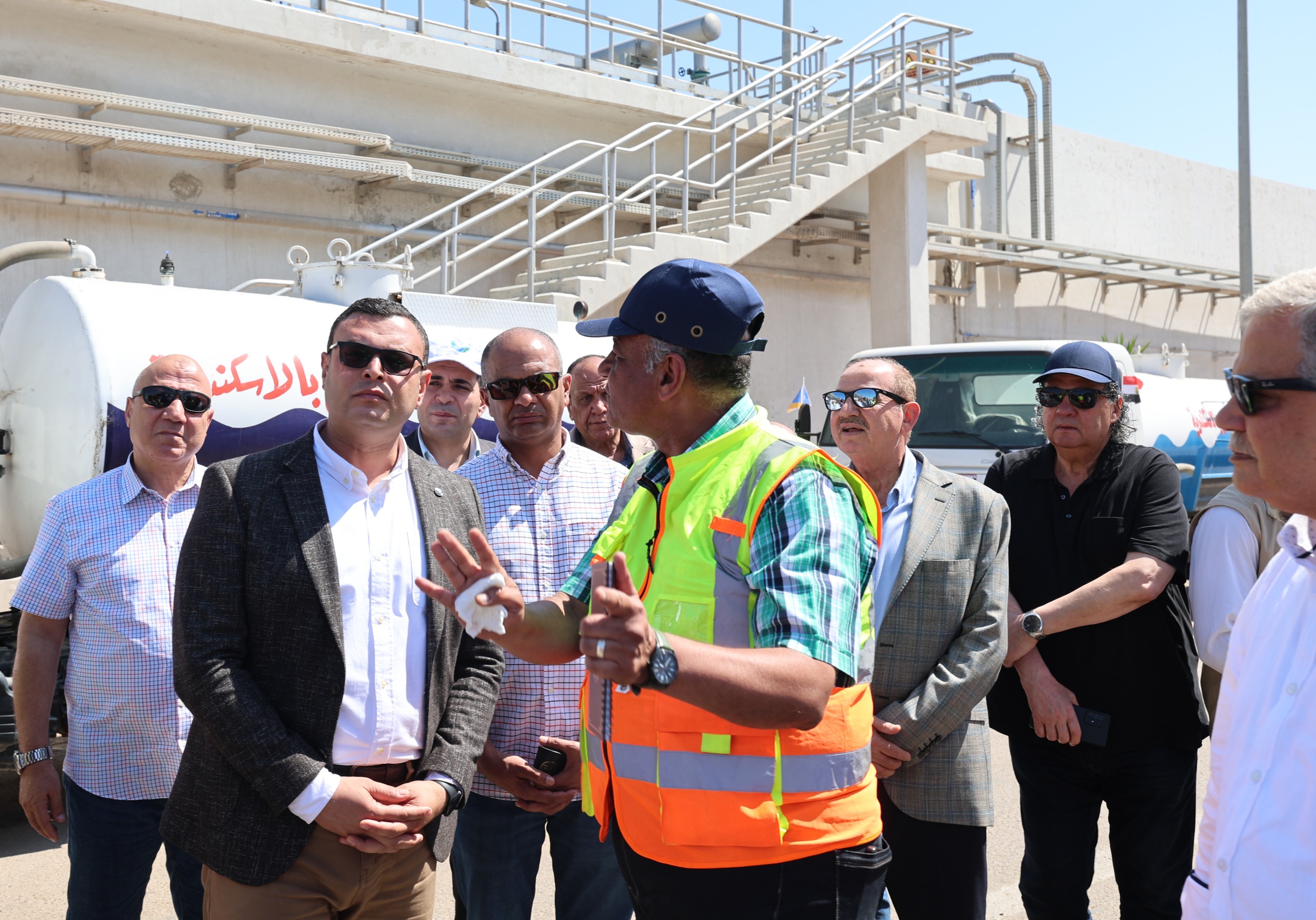 وزير الإسكان يتفقد محطة التنقية الشرقية لمعالجة الصرف الصحي بالإسكندرية