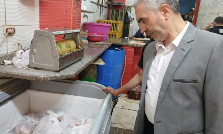وكيل وزارة التموين يقود حملة تموينية مكبرة على الأسواق و المخابز بحى العجمى