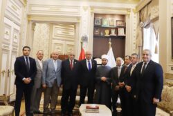 وزير الأوقاف يهنئ رئيس محكمة النقض بمناسبة توليه المنصب
