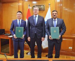 البترول: توقيع مذكرة تفاهم بين هيئة الثروة المعدنية وشركة آسيا بوتاش الصينية.