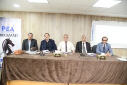 قسم الأمراض العصبية والنفسية بكلية الطب جامعة أسيوط ينظم يوماً علمياً حول الآلام العصبية
