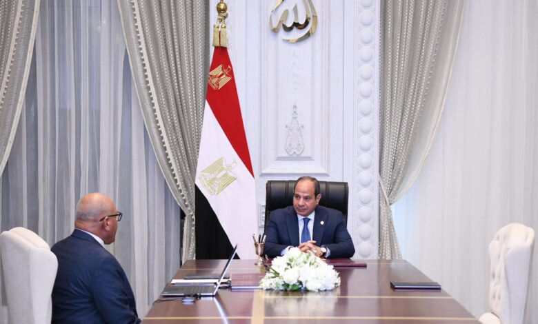 إجتمع السيد الرئيس واللواء مختار عبد اللطيف رئيس مجلس إدارة الهيئة العربية للتصنيع.