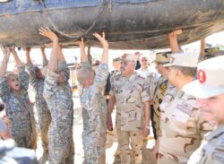 رئيس أركان حرب القوات المسلحة يتفقد المنظومة التعليمية بمعهد ضباط الصف.