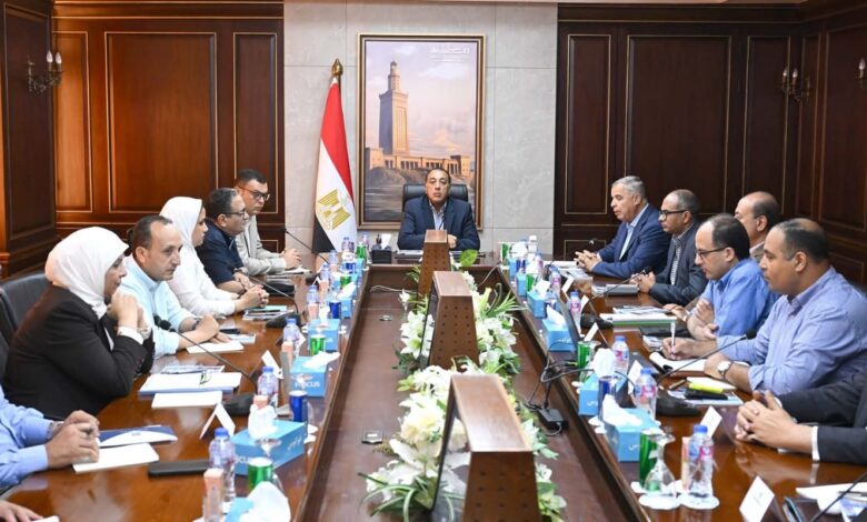 مدبولي فى مستهل زيارته لمحافظة الإسكندرية لمتابعه المشروعات