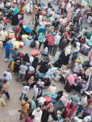 آلاف السودانيين يعودون إلى ارض السودان الشقيق وانطلاق القطارات إلى الخرطوم.