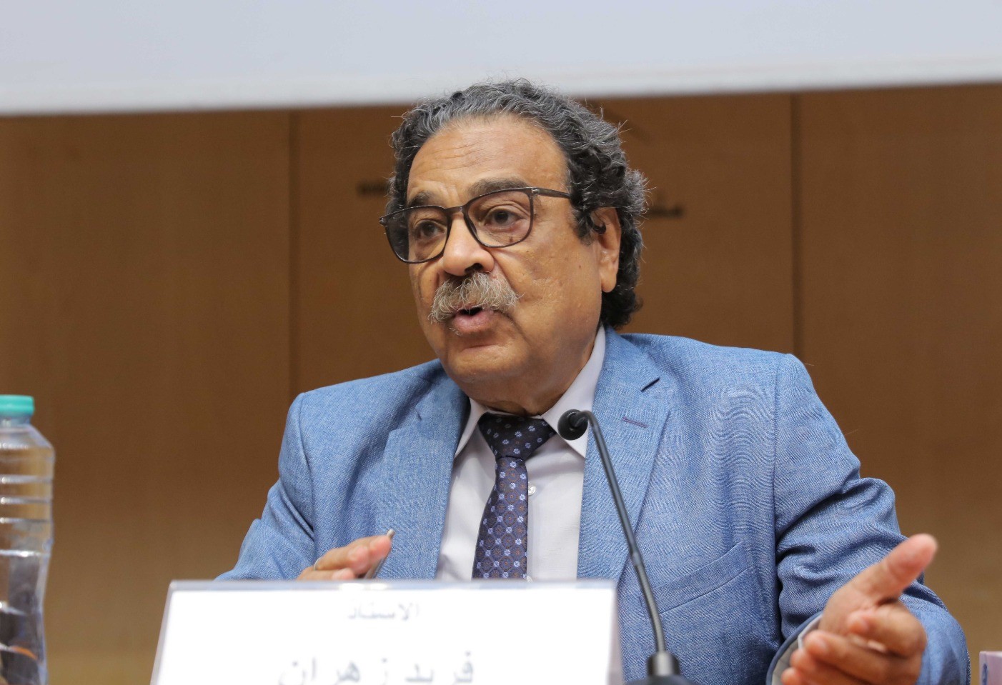 مناقشة مشكلات صناعة النشر في مصر على هامش معرض مكتبة الإسكندرية للكتاب