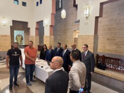 وزير الخارجية يتفقد مقر القنصلية العامة المصرية في جدة.