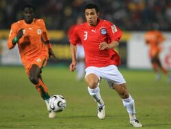 محمد عبدالوهاب.. حكاية رحيل موسيقار الملاعب الذي خطفه القدر مبكرًا