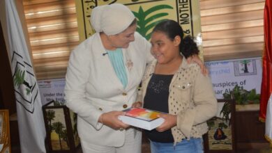 الطفلة "هايدي" سفيرة المجلس القومى للطفولة للرحمة تقديرًا لموقفها النبيل