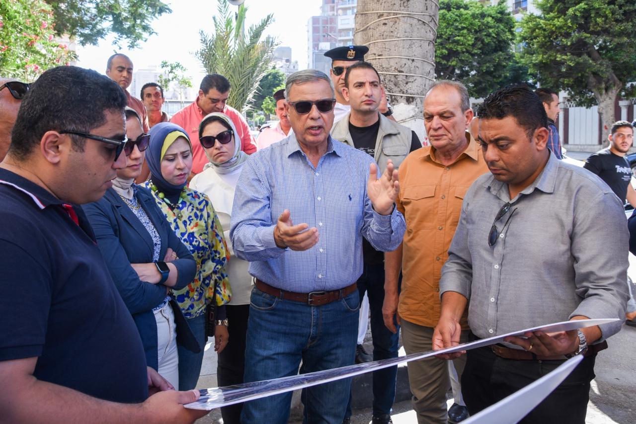 محافظ الإسكندرية يتفقد عددًا من المحاور الحيوية بشرق المدينة