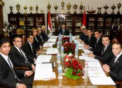 الخطيب يرسم خارطة المستقبل الكروي في الأهلي خلال اجتماع موسّع