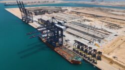 الريس السيسي يوجه بتطوير كافة الموانئ المصرية