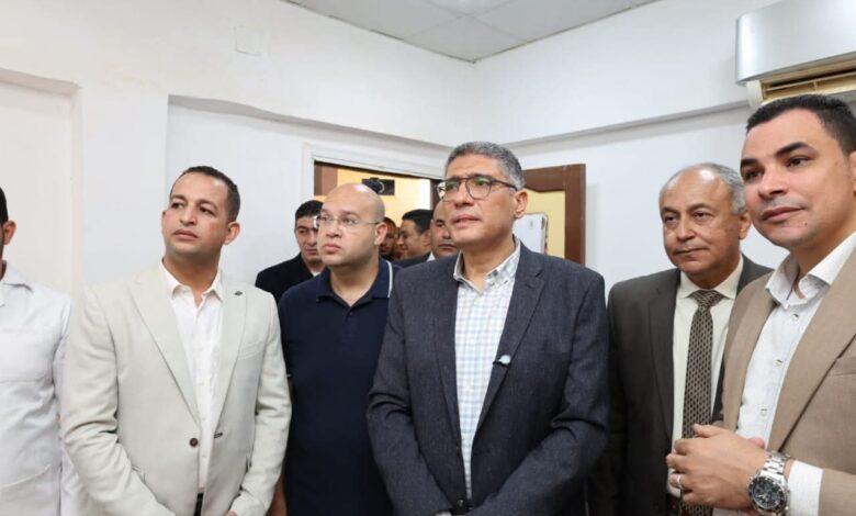 محافظ الجيزة يوجه بسرعة تجهيز مبني سكن أطباء مستشفى الواحات البحرية
