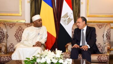 وزير الخارجية والهجرة يستقبل نظيره التشادي لبحث سبل تعزيز العلاقات الثنائية. 