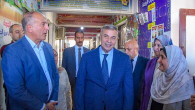 محافظ الإسكندرية يتفقد اللجان الانتخابية بمدرسة أرض رولان ومدرسة الشيخ زايد