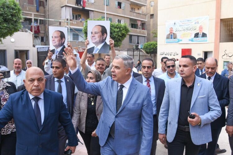 محافظ الإسكندرية يُدلي بصوته في انتخابات مجلس النواب 2025