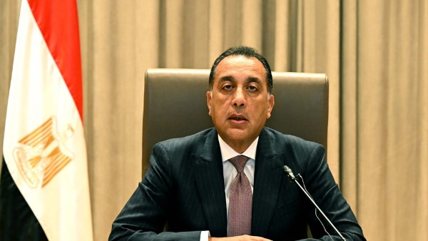 رئيس الوزراء يوجه رسائل مهمة: نستهدف خفض الدين الخارجي
