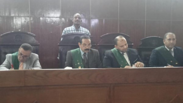 جريمة تهز سوهاج.. إحالة أوراق أب للمفتي بعد التعدي على ابنته القاصر