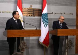 بيروت مؤتمر صحفي مشترك جمع رئيسى وزراء مصر ولبنان