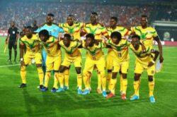 منتخب مالي يعلن تشكيله الأساسي لمواجهة جزر القمر في ليلة الحسم بأمم إفريقيا