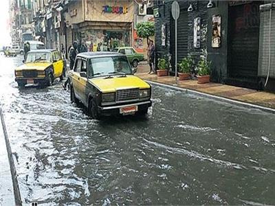 الإسكندرية أمطار غزيرة على جميع المناطق والأجهزة التنفيذية تُعلن حالة الطوارئ