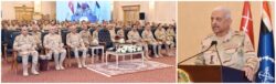 وزير الدفاع يؤكد على تقديس حماية الوطن ويشدد على الاستعداد الدائم للتحديات