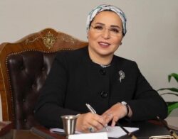 السيدة انتصار السيسي تهنئ الشعب المصري والأقباط بعيد الميلاد