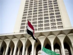 السفارة المصرية تعيد مواطنين عالقين من مدينة نائية في مالي