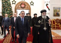 رئيس الوزراء يهنئ قداسة البابا تواضروس الثاني بمناسبة عيد الميلاد المجيد