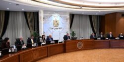 رئيس الوزراء يترأس الاجتماع الأول للجنة العليا للذهب