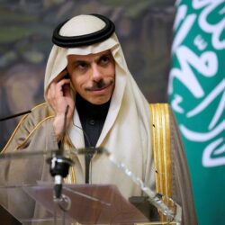 وزير الخارجية السعودي يصل الي واشنطن لبحث العلاقات الثنائية والمستجدات الإقليمية مع نظيره ماركو روبيو
