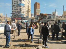 محافظة الغربية يقود حملة مكبرة لإزالة الإشغالات بالمحله الكبرى