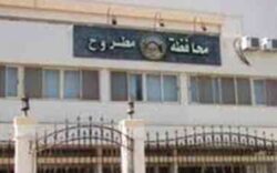 محافظ مطروح يتابع جهود السيطرة على حريق بإحدى القرى السياحية