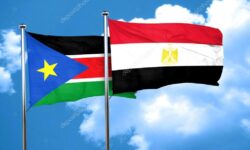 وزير الخارجية يبحث مع نظيره الجنوب سوداني تعزيز العلاقات والتنسيق حول ملف النيل