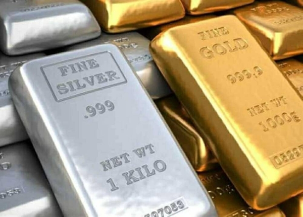 صعود الذهب والفضة مع تراجع الدولار ورفع الرسوم الجمركية وتصاعد التوترات العسكرية