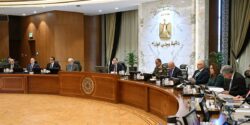 الحكومة تتعهد بتحسين الصحة والتعليم وتؤكد على اولوية إرضاء المواطن 