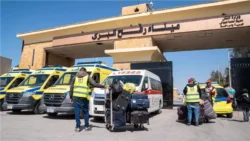 مصابو غزة يشكرون الرئيس السيسي خلال جولة وزير الصحة بمستشفى الشيخ زويد