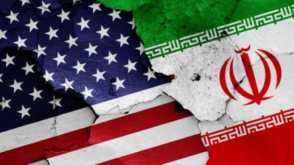إيران تقرر نقل المحادثات مع أمريكا من إسطنبول إلى عُمان
